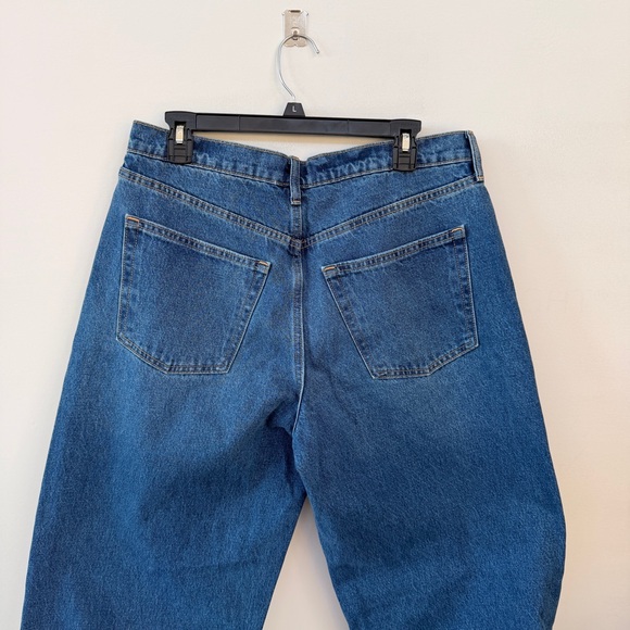 Universal Thread Women's Mid-Rise Baggy Jeans Classic 90's Vintage Straight Fit - Picture 12 of 13